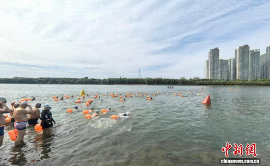 ���(d��ng)���c����ˮ��������ʯ���� �z