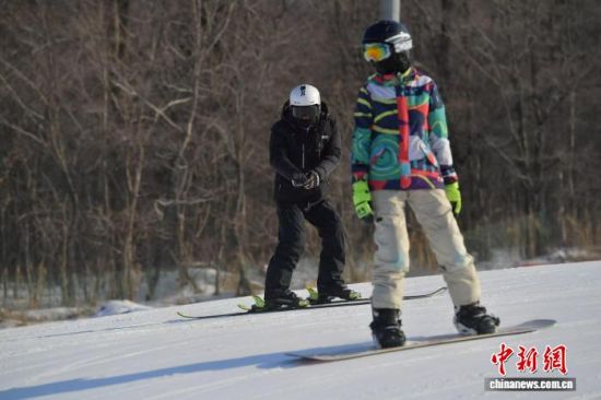 ��ѩ��(��i)�������ڼ����е�ѩ��(ch��ng)��ѩ��(�Y�ψD)���� �z