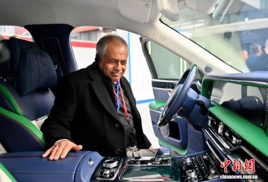 12��16���������L(zh��ng)��������F(tu��n)�ɆT�w�(y��n)�Ї�(gu��)��܇�������� �z