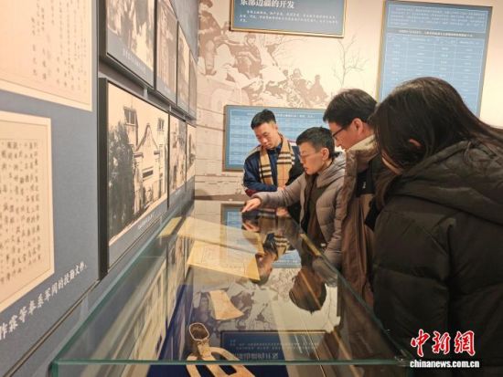 ���L�F(tu��n)���څ��^����ʡ���F(xi��n)��ʷչ���T���� �z