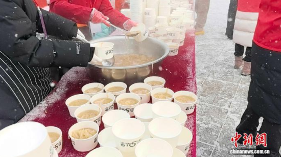 �����i�硱���(d��ng)�У������ˆT����ʢ���i�Z������ʯ���� �z