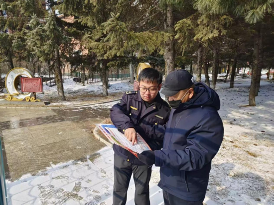 �ػ���ί������/���D